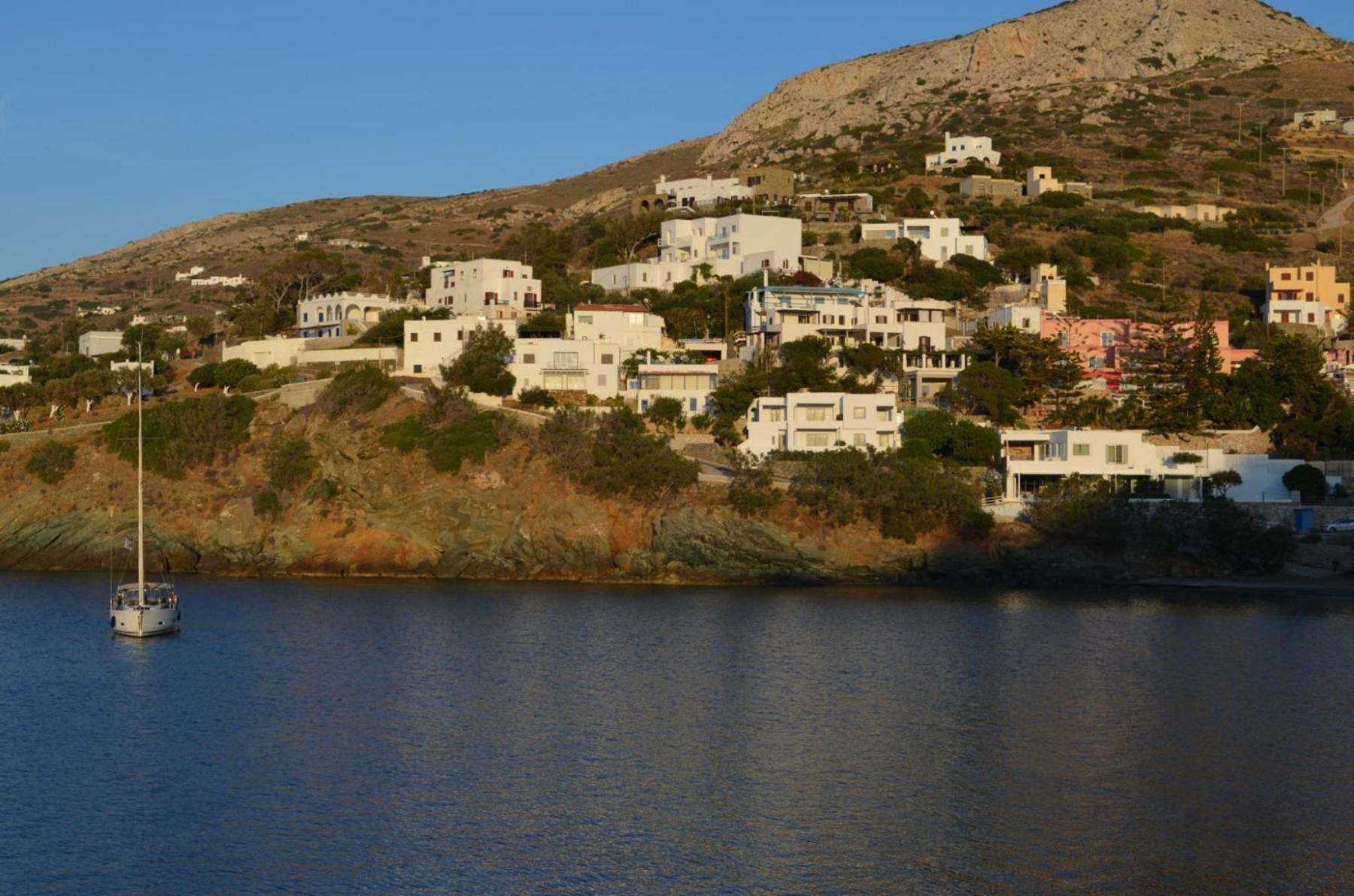 White Lotus Seaside Apartment Кинион Экстерьер фото